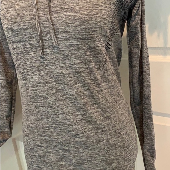 MPG gray lightweight sports performance hoodie - Picture 3 of 6